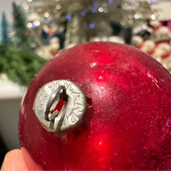 Box of 12 Vintage Christmas Glass Ornaments - Picture 7 of 16